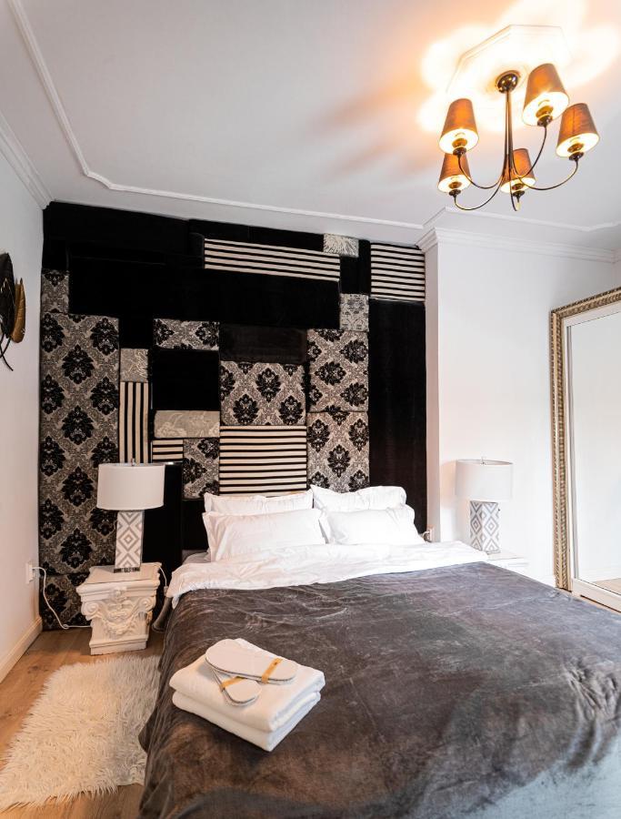 The Artist - Ultracentral Designer Apartment Bucharest Luaran gambar