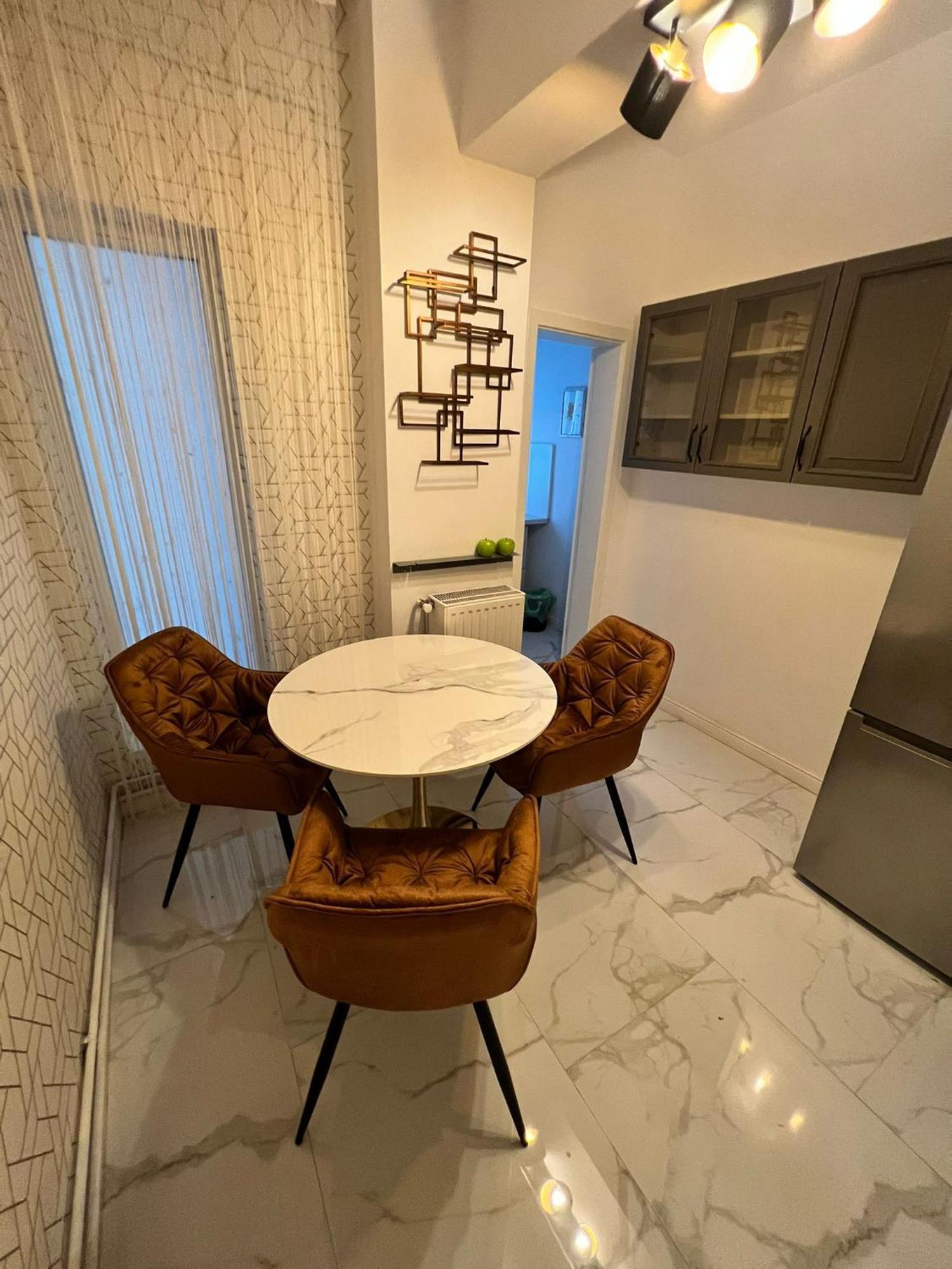 The Artist - Ultracentral Designer Apartment Bucharest Luaran gambar